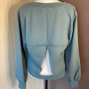 Z by zella green sweatshirt size small open‎ back